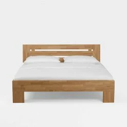 Echtholzbett Eletta Aus Wildeiche Massivholz 4 Echtholzbett Eletta Aus Wildeiche Massivholz -Valganios Sales echtholzbett aus wildeiche massivholz mit elegantem kopfteil eletta 02