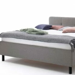 Hellgraues Polsterbett Mit Dunklen Holzbeinen - Yamato 6 Hellgraues Polsterbett Mit Dunklen Holzbeinen - Yamato -Valganios Sales hellgraues polsterbett mit dunklen holzbeinen in 140x200 oder 180x200 yamato 04