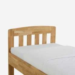 Hohes Einzelbett Zoika Aus Massivholz Wildeiche Honigfarben -Valganios Sales hohes einzelbett massivholz wildeiche honigfarben kopf und fussteil halboffen zoika 03