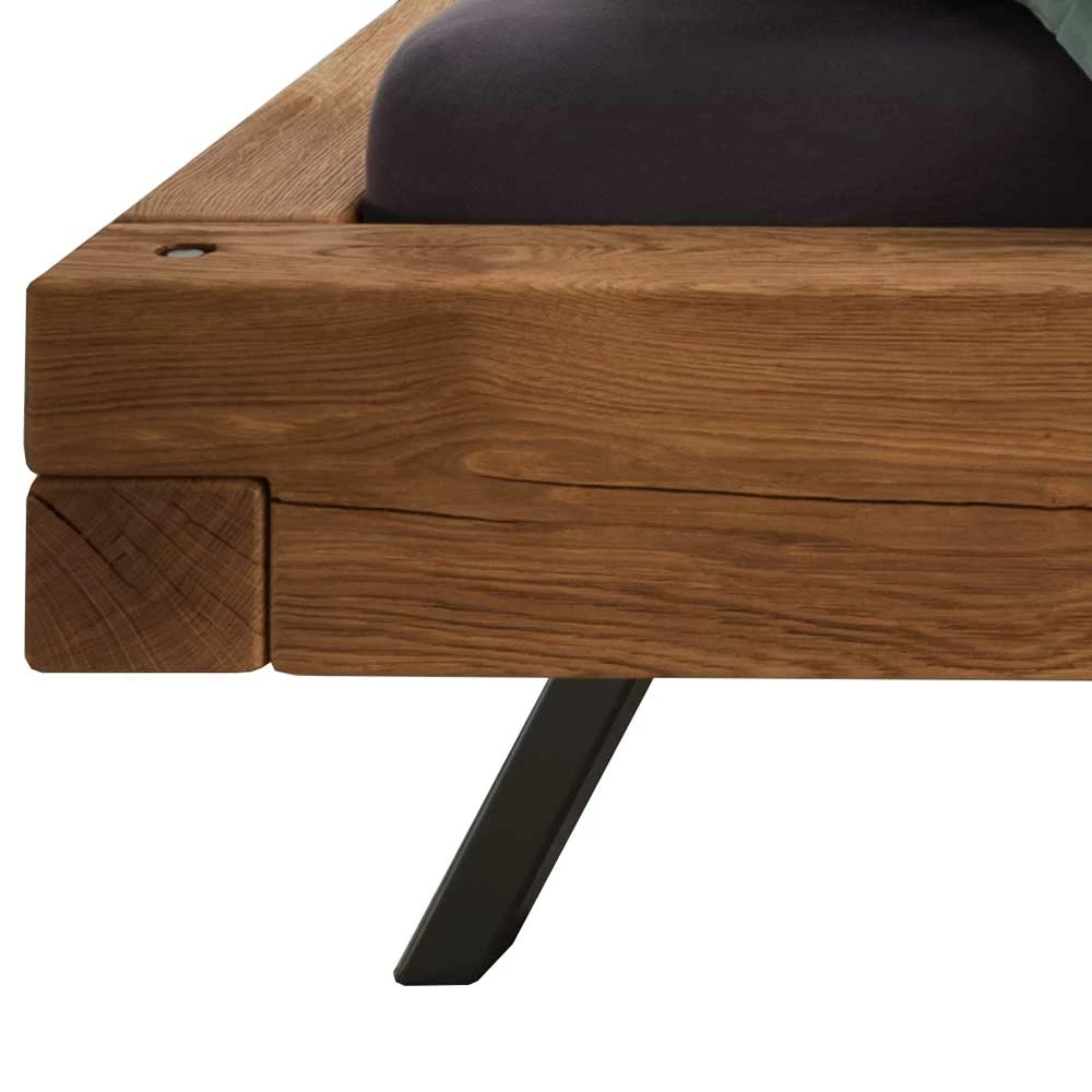 Holzbett mit Baumkante aus Wildeiche - Masicuri (dreiteilig) Holzbett Mit Baumkante Aus Wildeiche - Masicuri (dreiteilig) -Valganios Sales holzbett mit baumkante aus wildeiche nachtkommoden masicuri 02