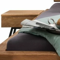 Holzbett Mit Baumkante Aus Wildeiche - Masicuri (dreiteilig) 6 Holzbett Mit Baumkante Aus Wildeiche - Masicuri (dreiteilig) -Valganios Sales holzbett mit baumkante aus wildeiche nachtkommoden masicuri 04