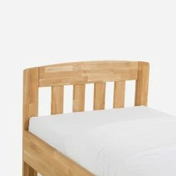 Komfort Massivholzbett Ladines Aus Wildeiche -Valganios Sales komfort massivholzbett wildeiche oberflaeche honigfarben geoelt ladines 03