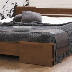 Massivholzbett Dalena In Nussbaumfarben Lackiert -Valganios Sales massivholzbett nussbaumfarben lackiert buche dalena html 03