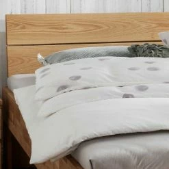 Modernes Holzbett Aus Geölter Wildeiche - Esvilda 4 Modernes Holzbett Aus Geölter Wildeiche - Esvilda -Valganios Sales modernes holzbett aus geoelter wildeiche in drei doppelbettgroessen esvilda 03