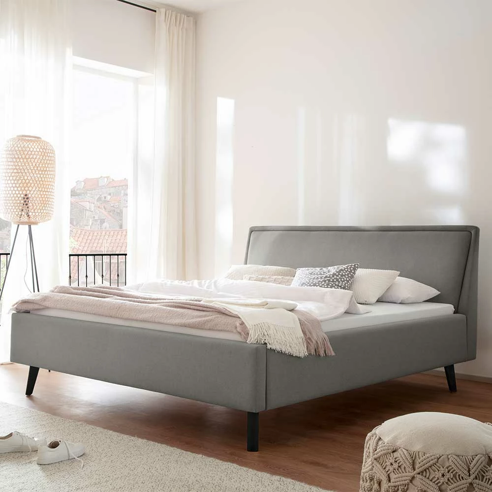 Skandi Polsterbett in Hellgrau & Schwarz - Stramo Skandi Polsterbett In Hellgrau & Schwarz - Stramo -Valganios Sales skandi polsterbett in hellgrau schwarz mit 50 cm einstiegshoehe stramo 01