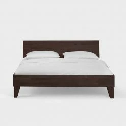 Wengefarbiges Holzbett Careful Aus Buche Massiv Lackiert 4 Wengefarbiges Holzbett Careful Aus Buche Massiv Lackiert -Valganios Sales wengefarbiges holzbett buche massiv lackiert vollflaechiges holz kopfteil careful 02