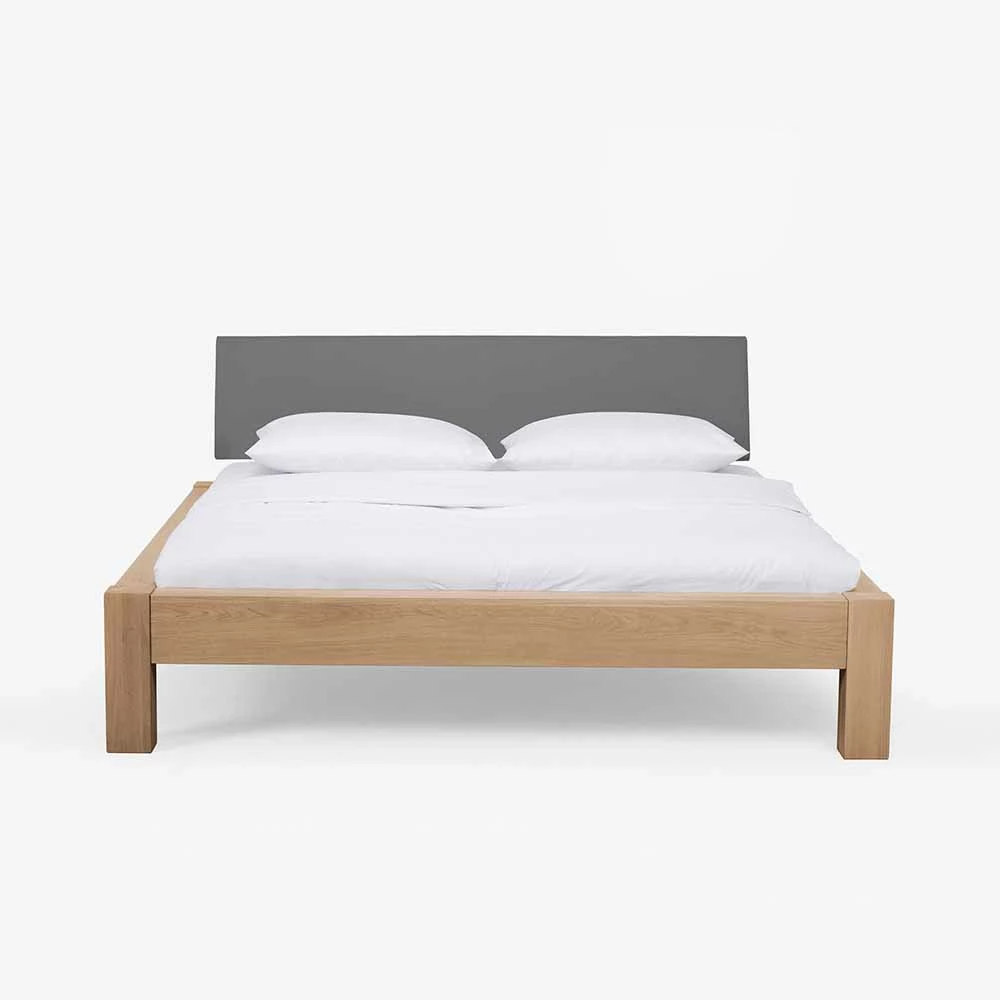 Wildeiche Bett Elemts mit Polster-Kopfteil Grau Wildeiche Bett Elemts Mit Polster-Kopfteil Grau -Valganios Sales wildeiche bett polster kopfteil grau massivholz honigfarben geoelt elemts 03