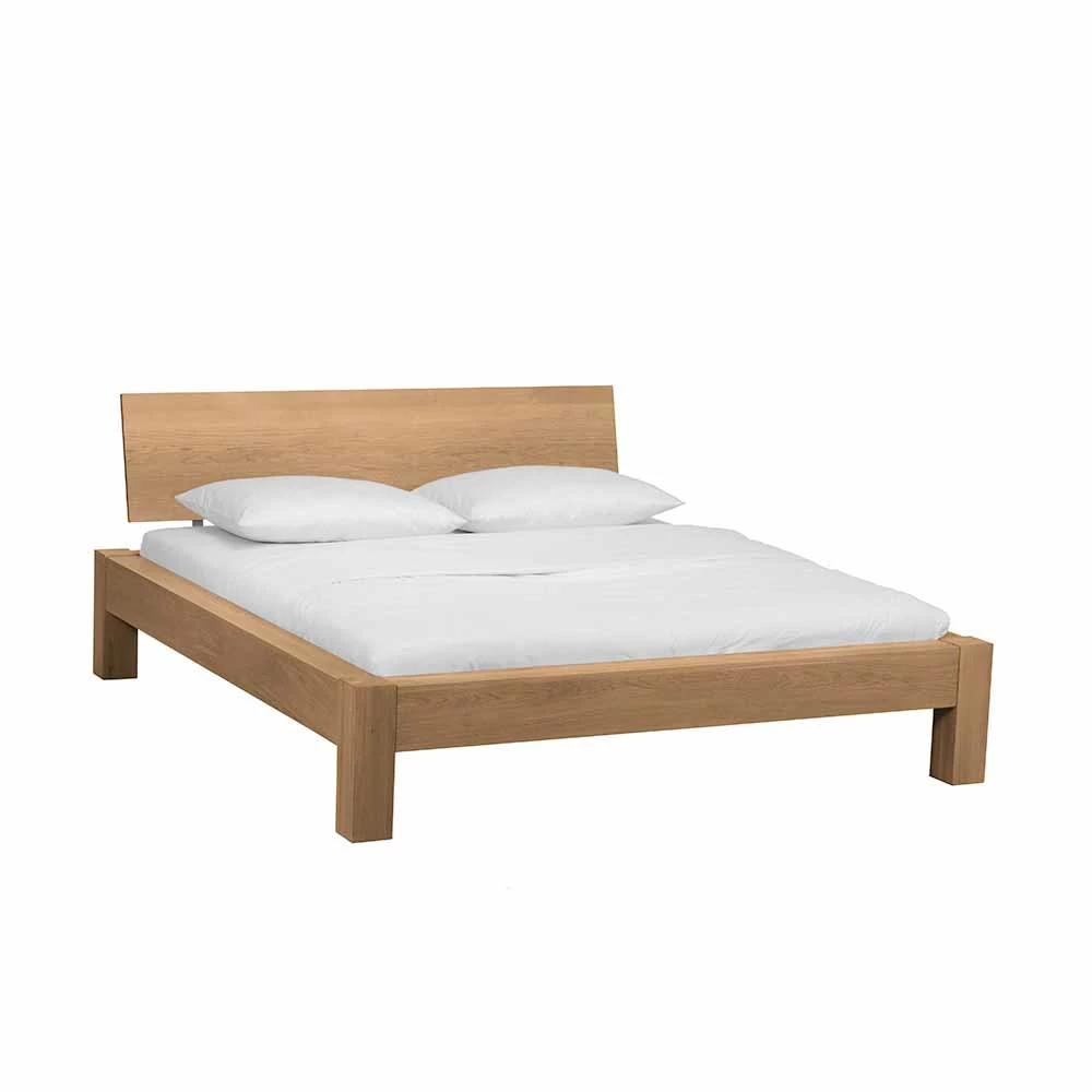 Wildeiche Doppelbett Amando in Honigfarben geölt Wildeiche Doppelbett Amando In Honigfarben Geölt -Valganios Sales wildeiche doppelbett honigfarben geoelt z.b. in 180x200 cm amando f